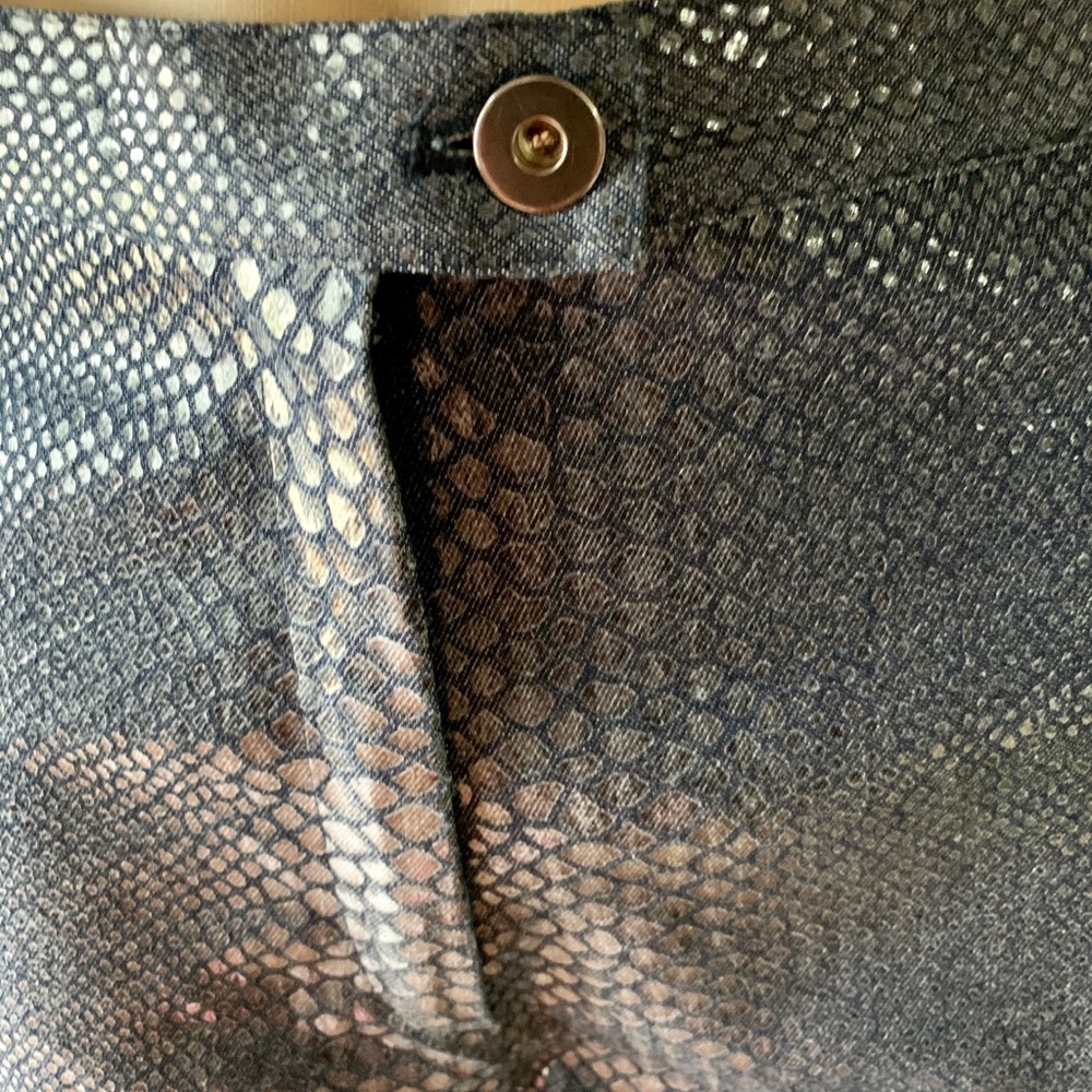 Nwot, Etcetera Python Scale Denim Pants - image 5